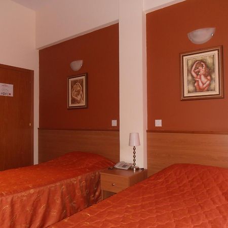 Crown Inn Hotel Nicosia Kültér fotó