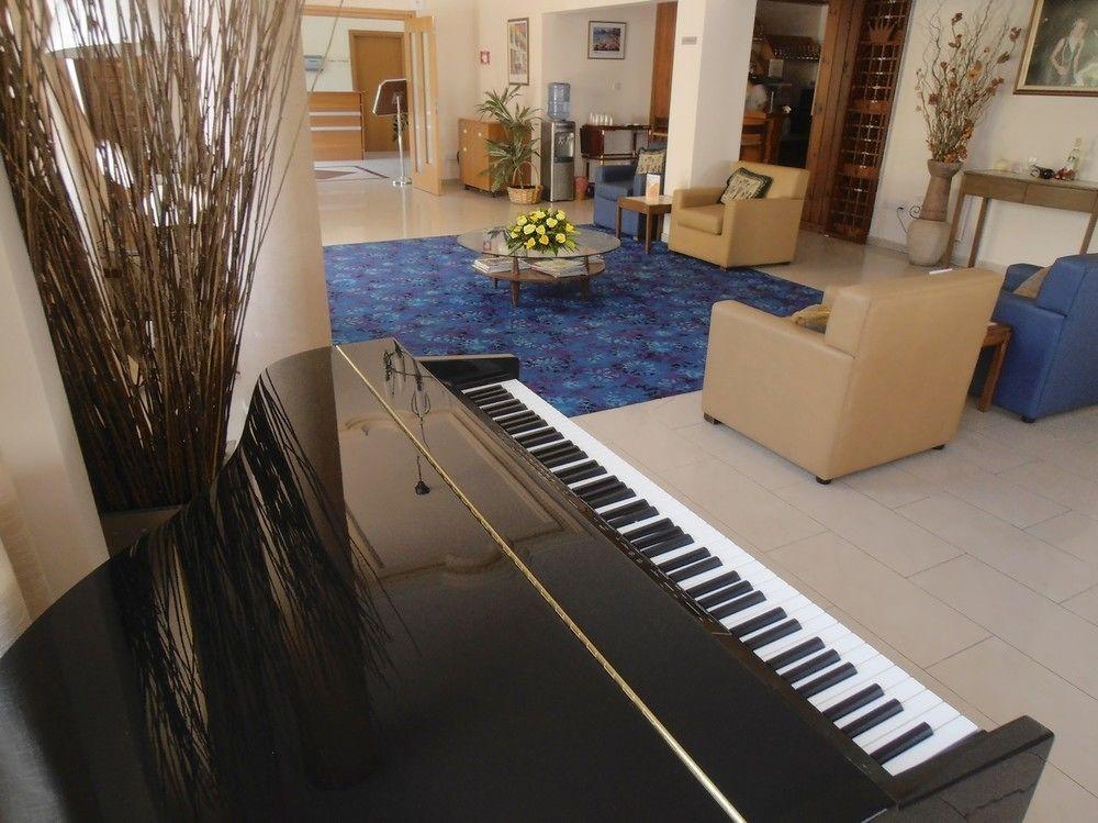 Crown Inn Hotel Nicosia Kültér fotó